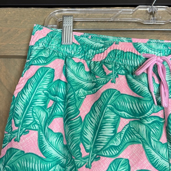 Vineyard Vines Chappy swim trunks with Palm leaf print Size Medium - Picture 3 of 13
